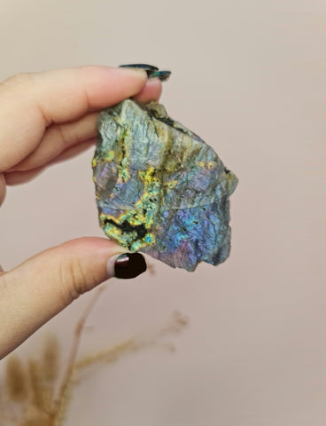 Raw flashy Labdorite