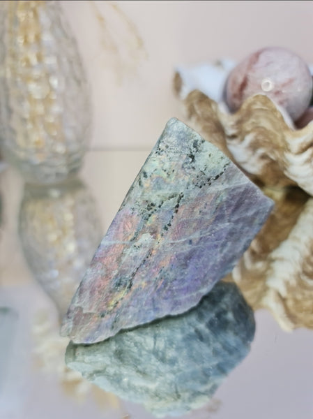 Raw flashy Labdorite