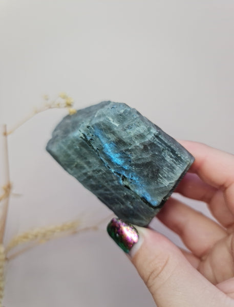 Raw flashy Labdorite
