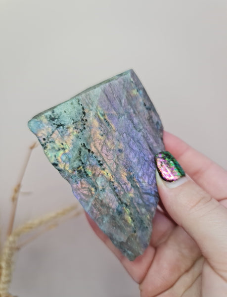 Raw flashy Labdorite